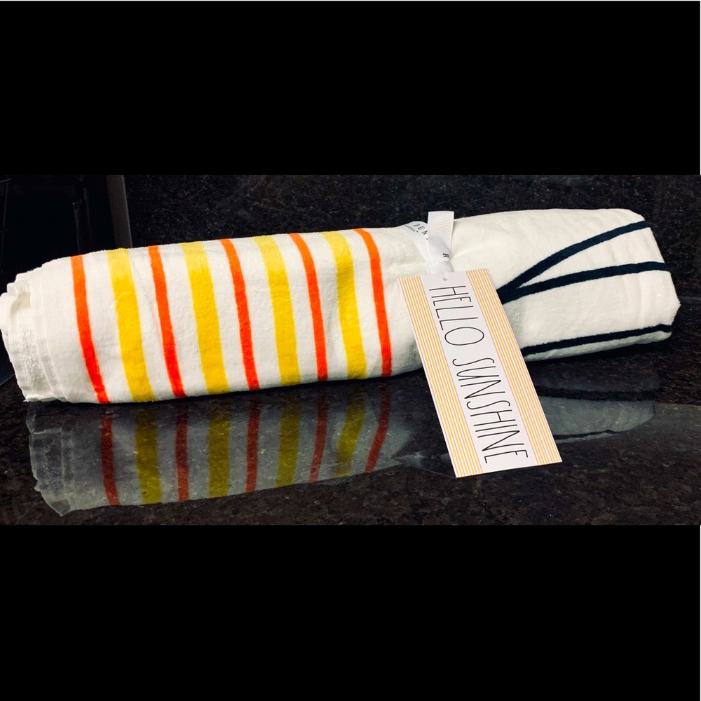 RAE DUNN-Beach Towel “Hello Sunshine” ☀️